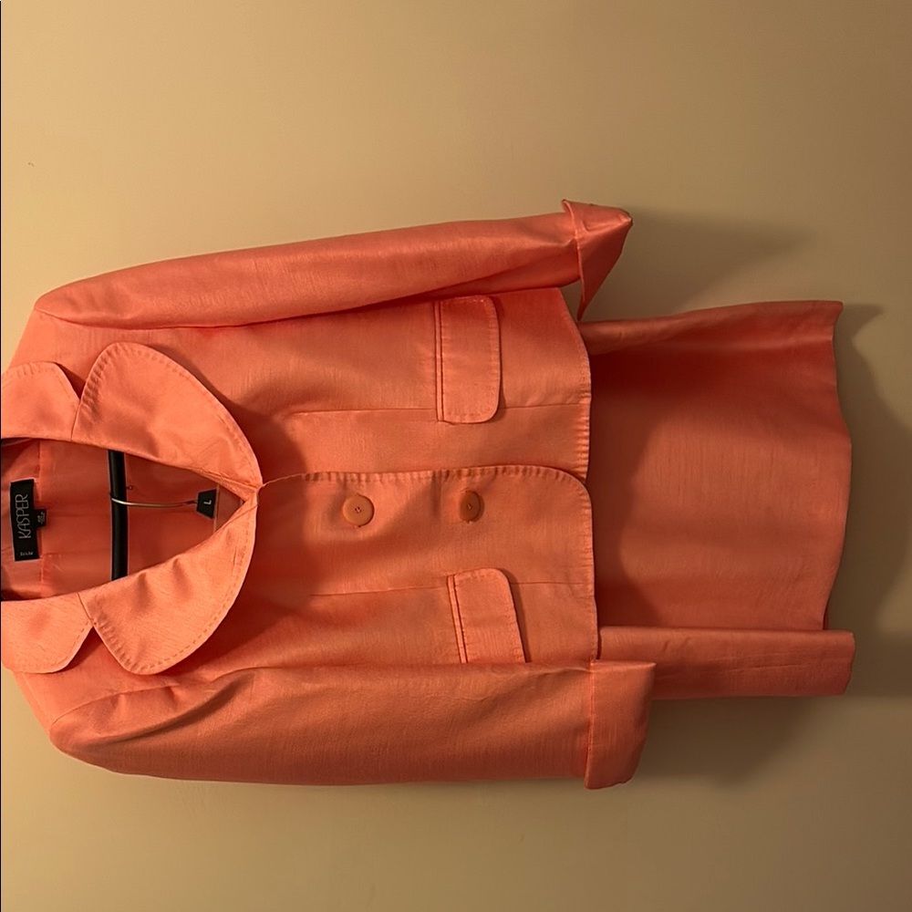 Kasper  suit with Bold Elegance